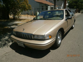 Illustration for article titled Used Car Face-Off: 90's Style American Sedans